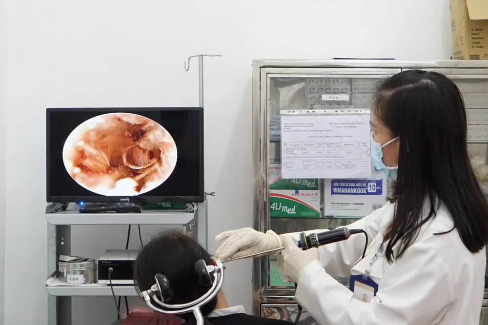 Viêm tai giữa ở trẻ em — Dấu hiệu nhận biết và cách xử lý